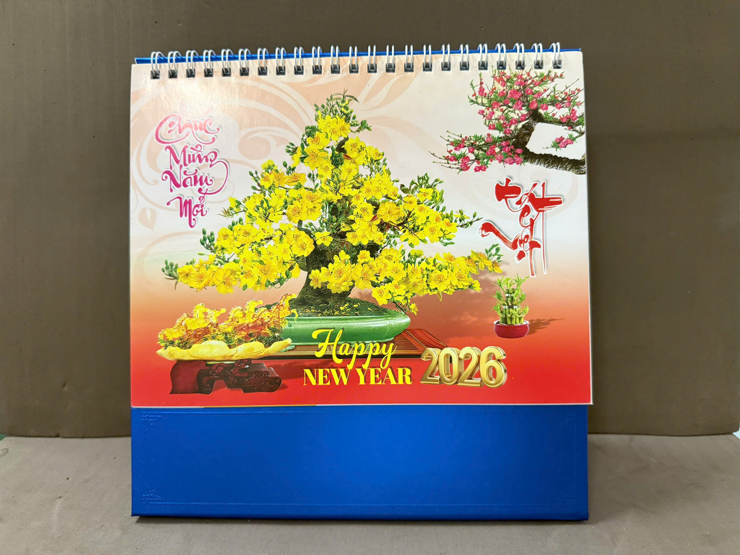 Mẫu lịch chữ A_Mai vàng bon sai